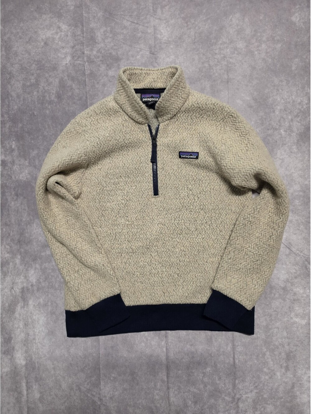 Patagonia Women’s Small Beige Sherpa Quarter-Zip Fleece Pullover Cozy Jacket.